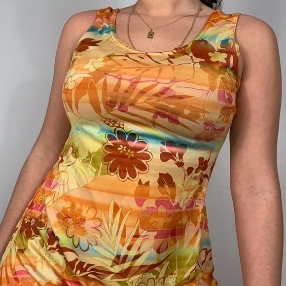 Y2K COCONUT GIRL HAWAIIAN FLOWERS MULTICOLOR ORANGE PINK SLEEVE LESS DRESS - Picture 4 of 4